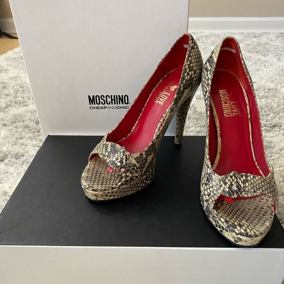 Moschino Snakeskin Peep Toe Pumps SZ 5 - Picture 6 of 9